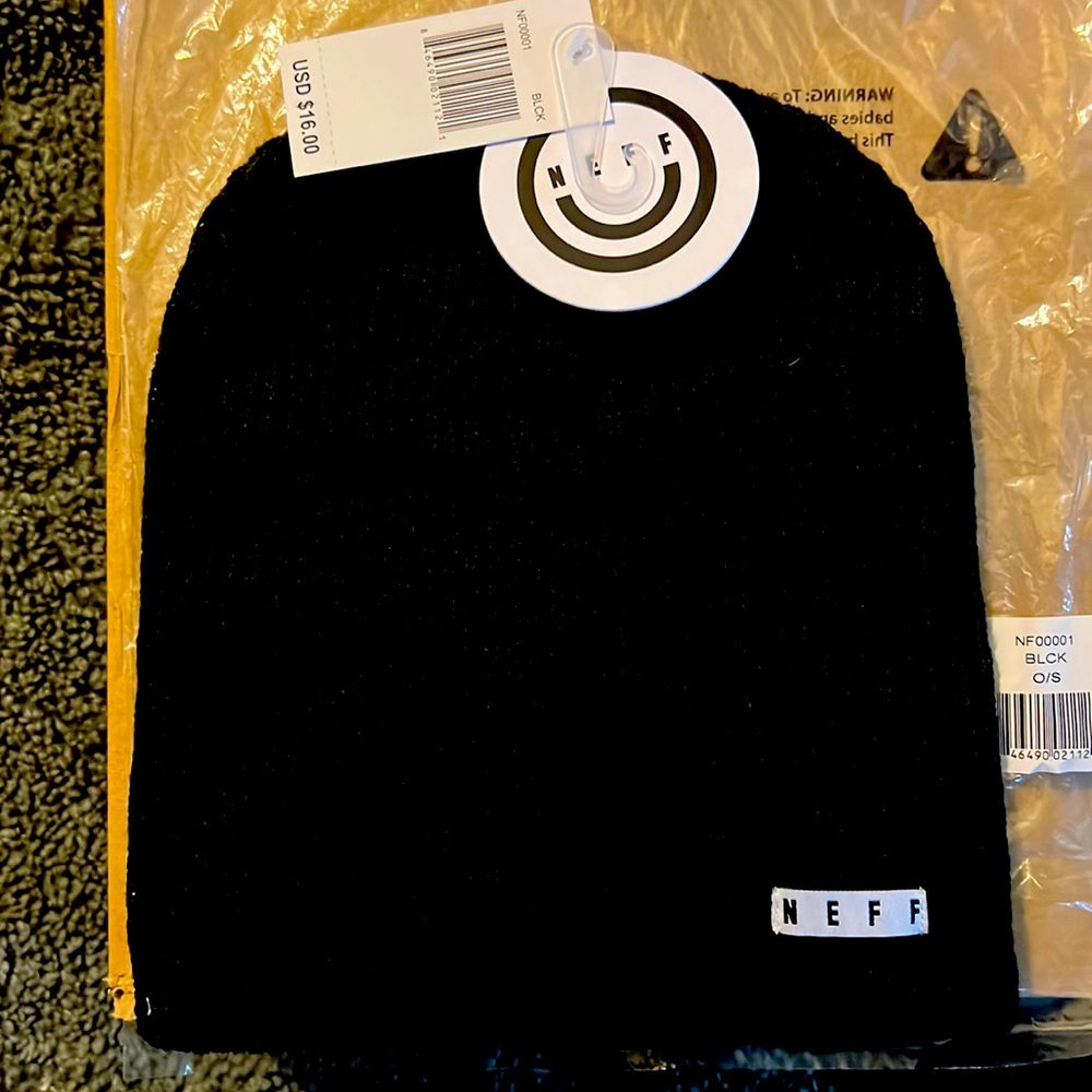 Slouch NEFF beanie. Unisex. NWT /Original packaging. Black